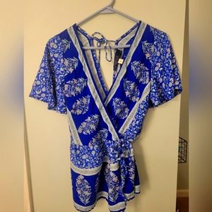 Women's wrap shirt